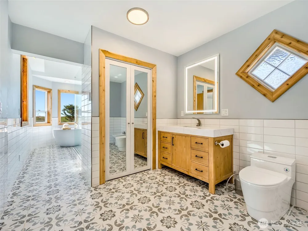 35405 F PLACE Ocean Park, WA 98640