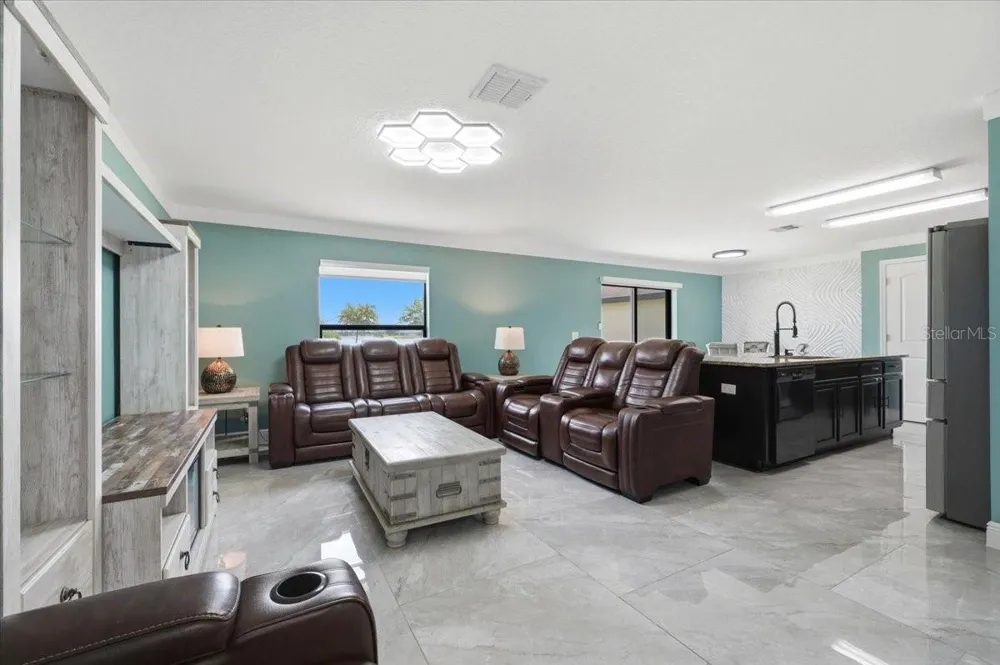 6431 COMO PLACE Lakeland, FL 33805