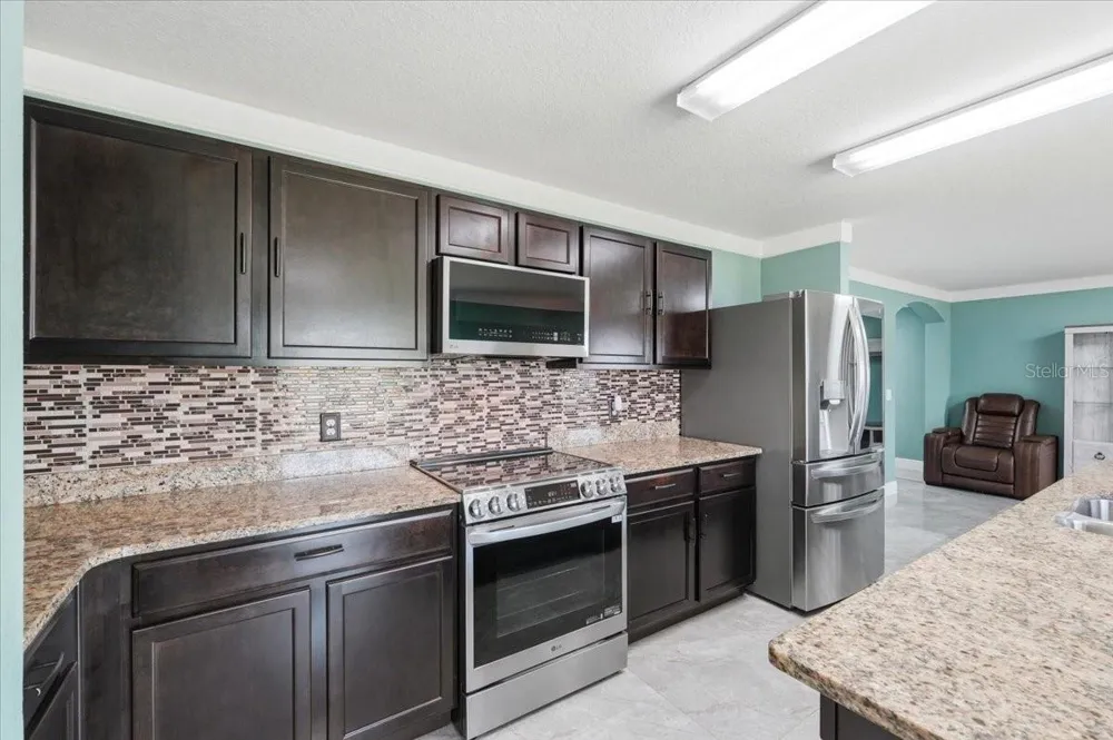 6431 COMO PLACE Lakeland, FL 33805