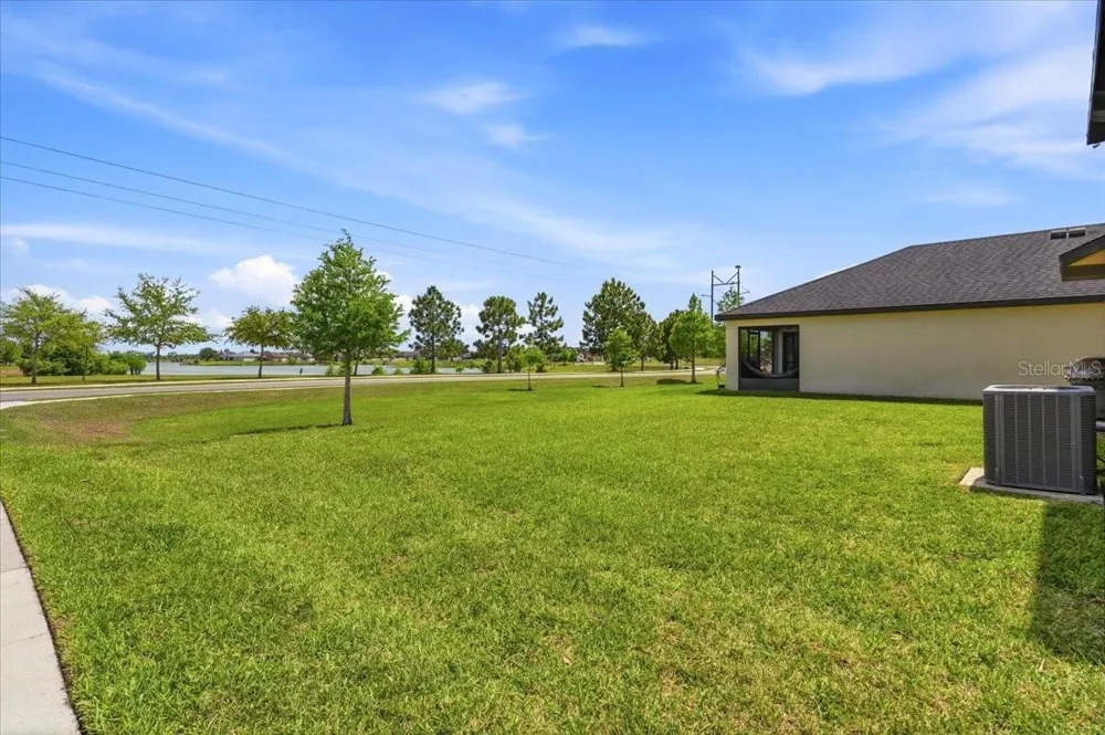 6431 COMO PLACE Lakeland, FL 33805