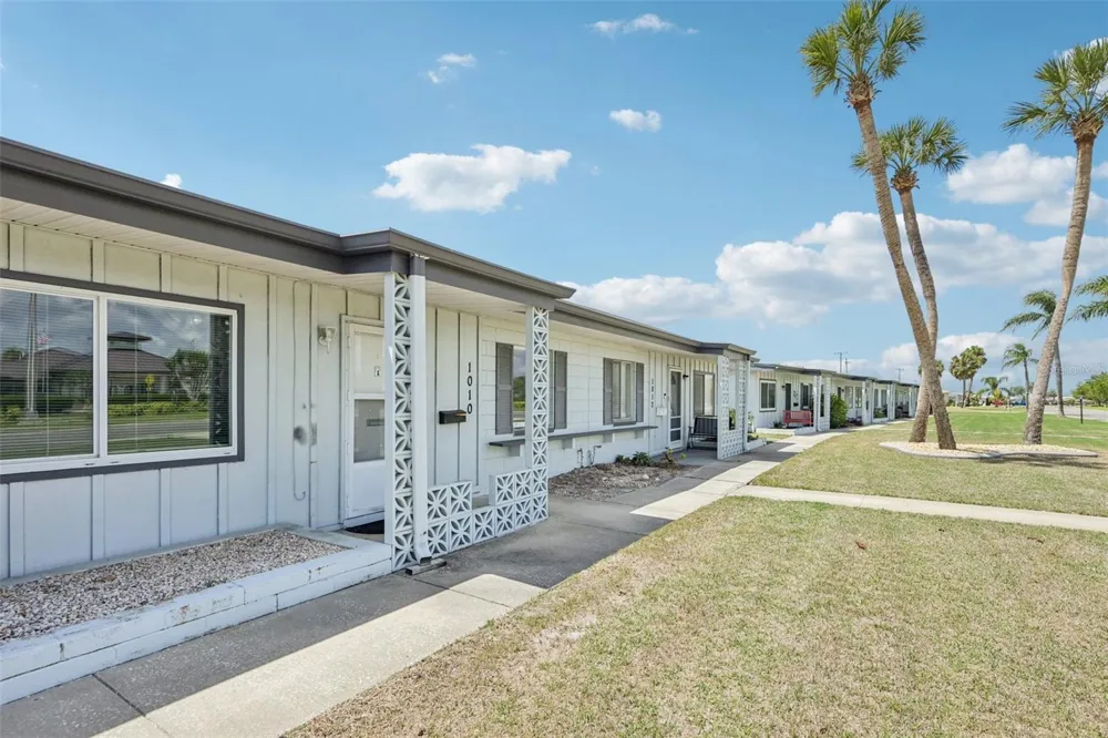 1010 PEBBLE BEACH BOULEVARD Sun City Center, FL 33573