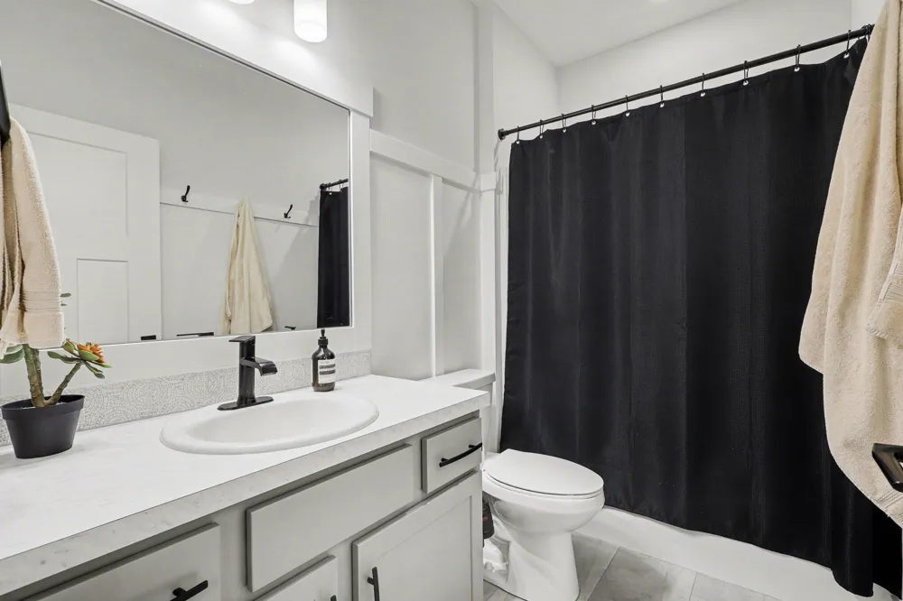 7460 Thistle Street Allendale Charter Township, MI 49401