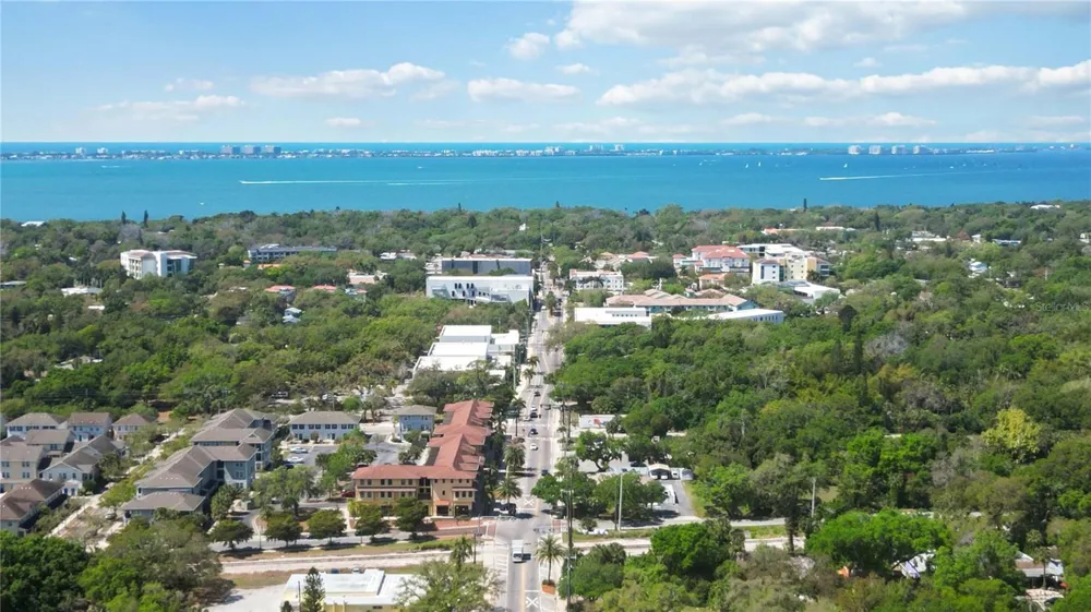 1621 DR MARTIN LUTHER KING WAY Sarasota, FL 34234