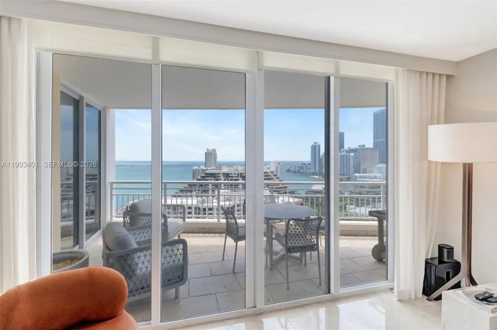 848 Brickell Key Dr #2605 Miami, FL 33131