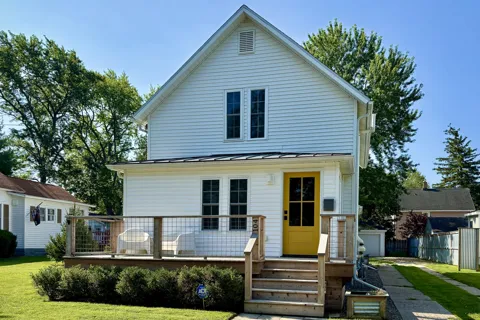 104 E Locust Street
