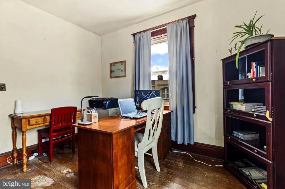 221 MAIN STREET New Windsor, MD 21776