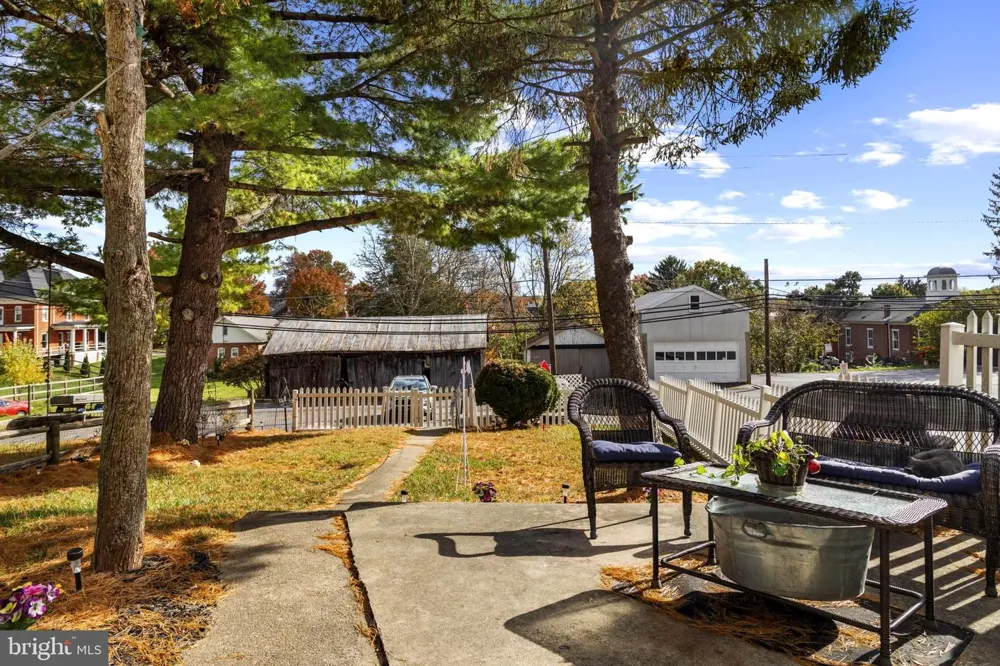 221 MAIN STREET New Windsor, MD 21776