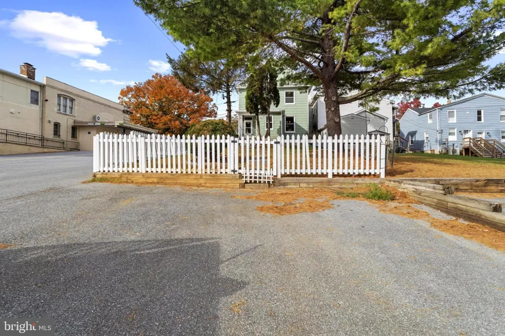 221 MAIN STREET New Windsor, MD 21776