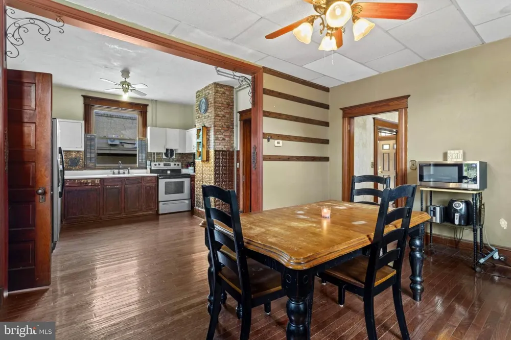 221 MAIN STREET New Windsor, MD 21776