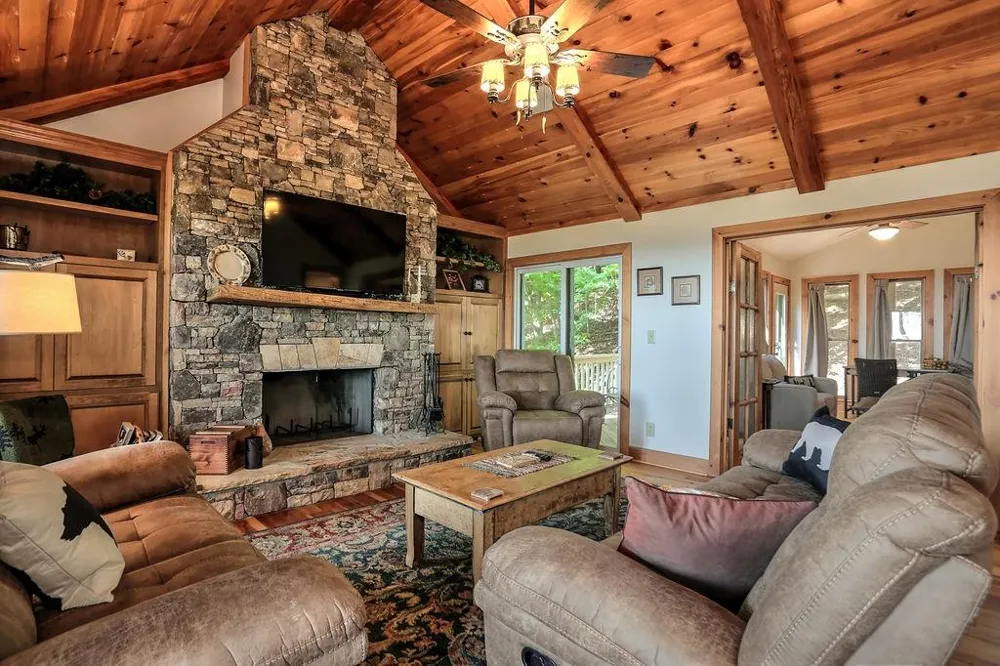 15 Wild Turkey Lane Big Canoe, GA 30143