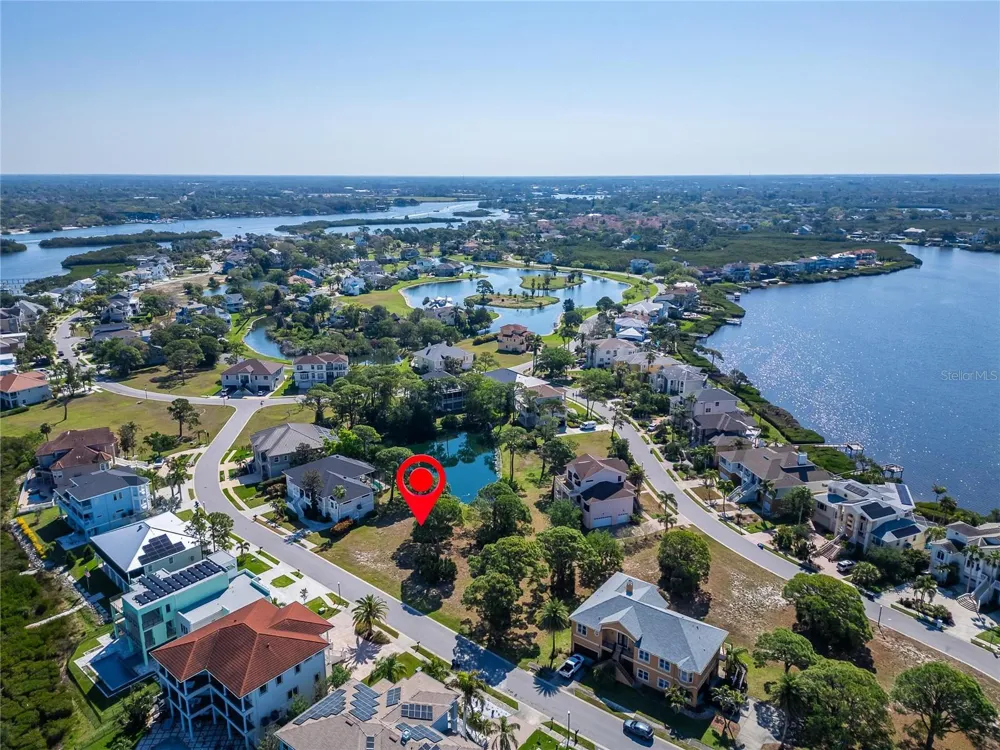HARBOUR WATCH CIRCLE Tarpon Springs, FL 34689