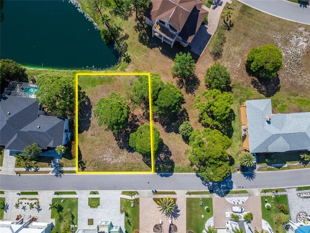 HARBOUR WATCH CIRCLE Tarpon Springs, FL 34689