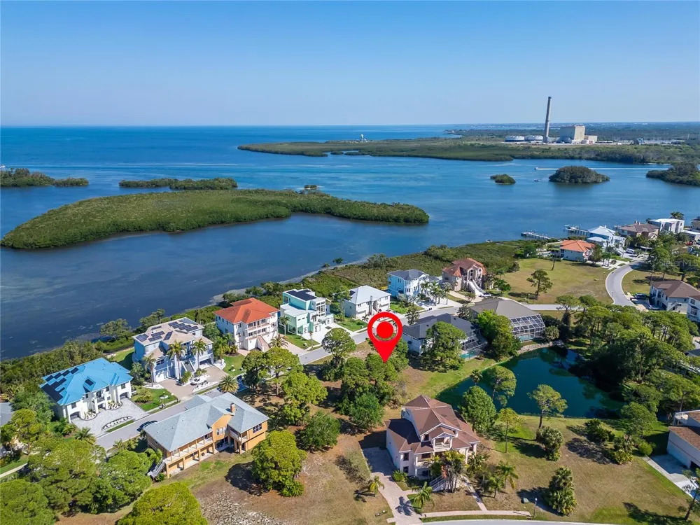 HARBOUR WATCH CIRCLE Tarpon Springs, FL 34689