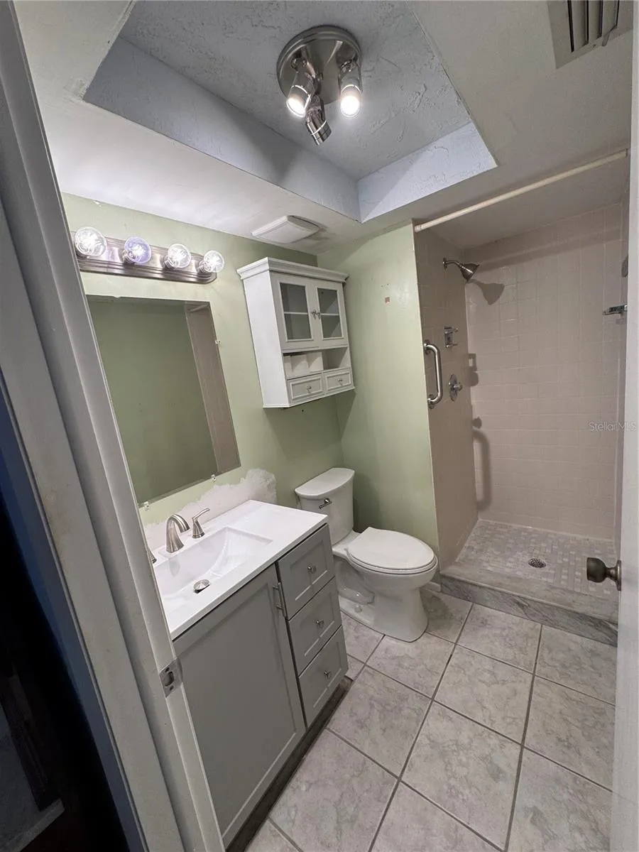 511 LONGFELLOW COURT #B Safety Harbor, FL 34695