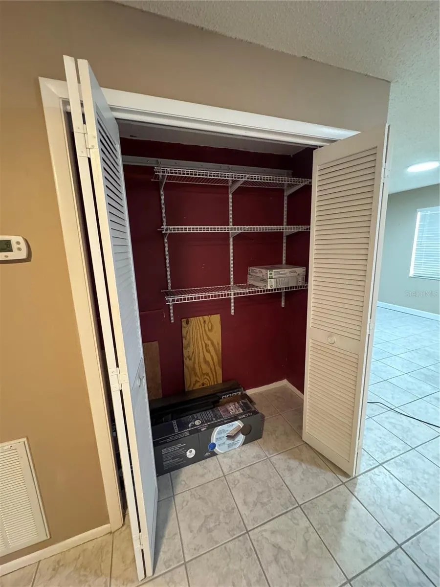511 LONGFELLOW COURT #B Safety Harbor, FL 34695