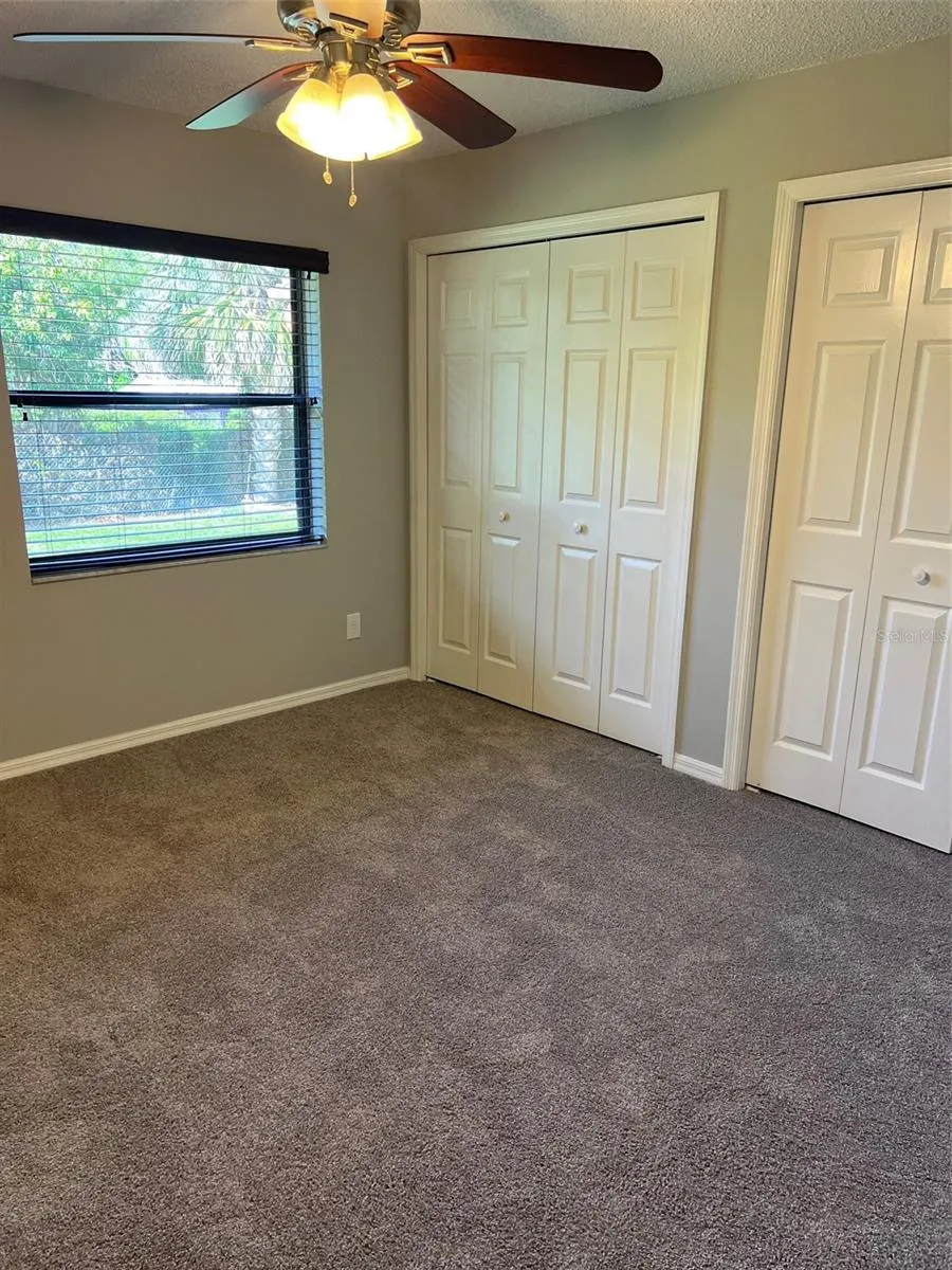 12449 ORANGEWOOD CIRCLE #17 Tavares, FL 32778