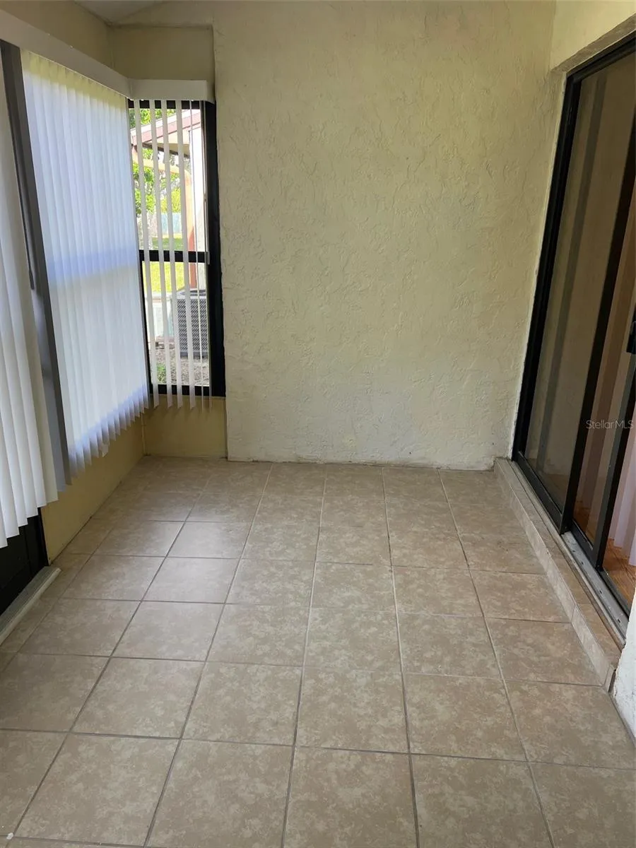 12449 ORANGEWOOD CIRCLE #17 Tavares, FL 32778