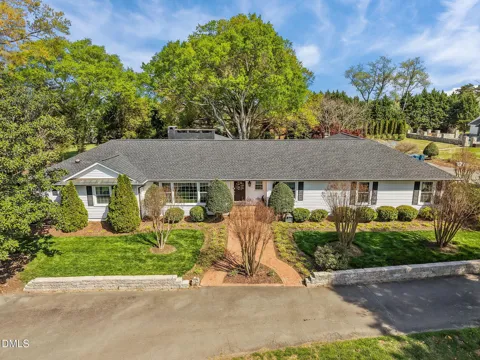 1822 Cherry Lane