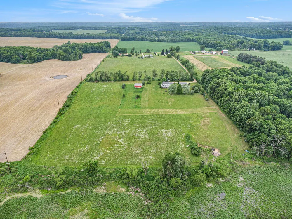 520 E Groat Road Dowling, MI 49050