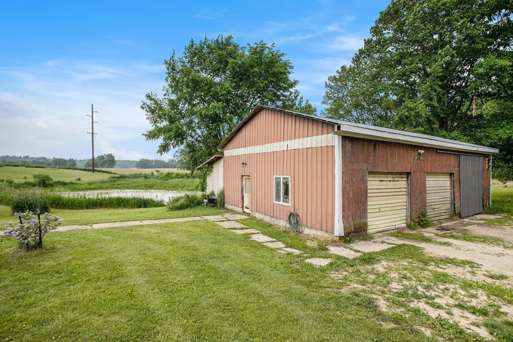 520 E Groat Road Dowling, MI 49050