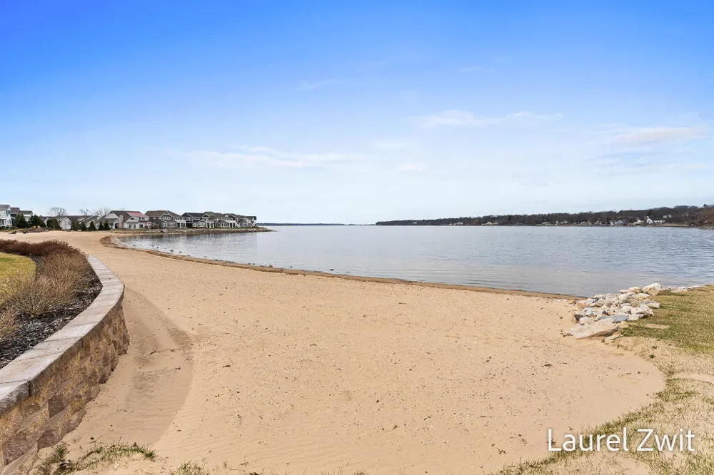 406 W Leland Drive Whitehall, MI 49461