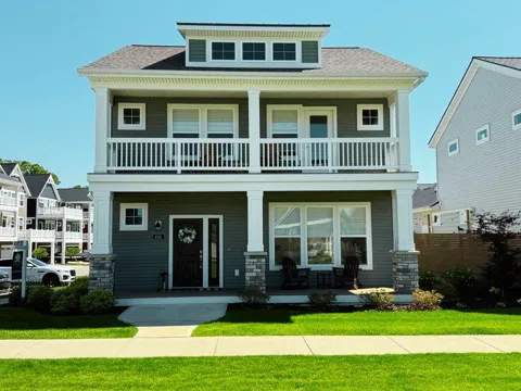 406 W Leland Drive