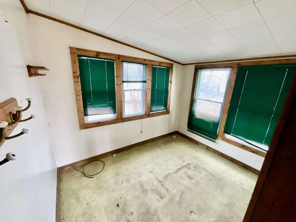 6384 Charleen Lane Lake, MI 48632