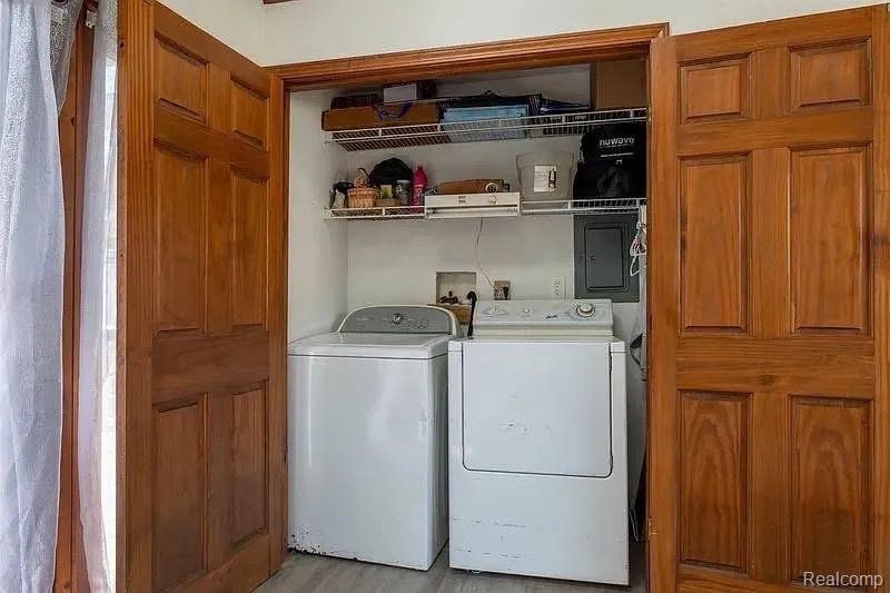 208 34th Street Bay City City, MI 48708