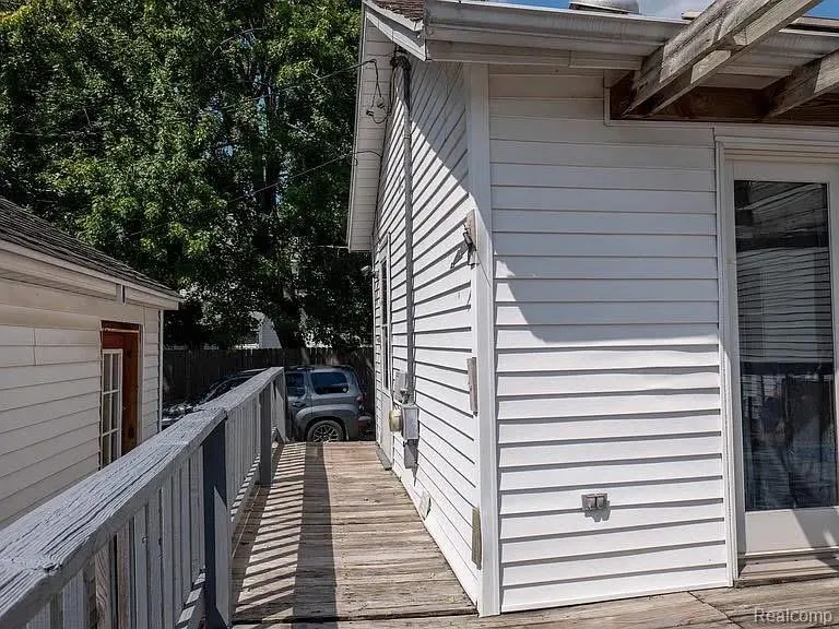 208 34th Street Bay City City, MI 48708