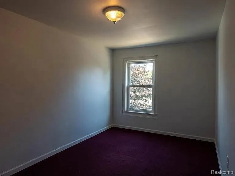 208 34th Street Bay City City, MI 48708