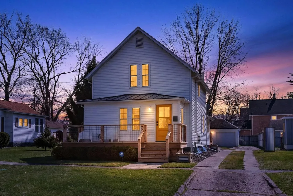 104 Locust Street E Three Oaks Village, MI 49128