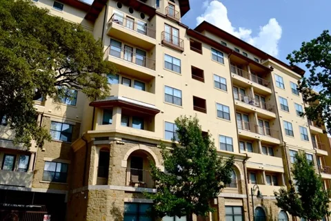 2505 San Gabriel Street #405