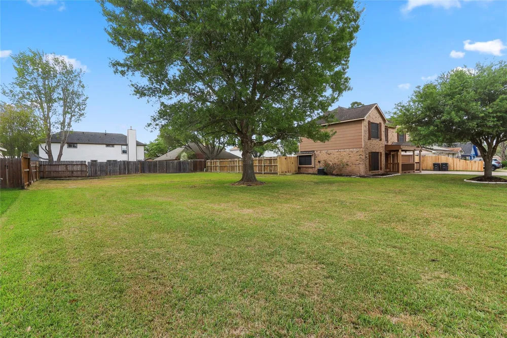 Heathrow Ln Alvin, TX 77511