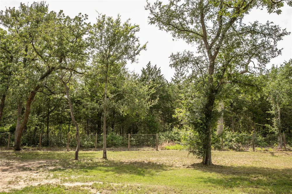 240 Cranberry Road Somerville, TX 77879