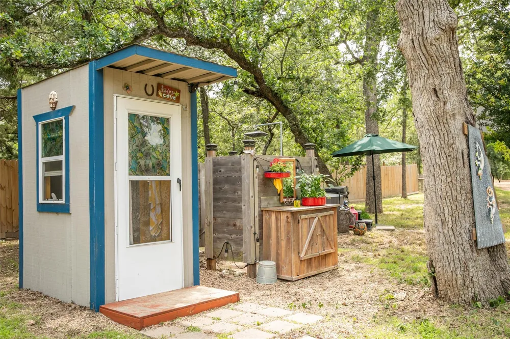 240 Cranberry Road Somerville, TX 77879