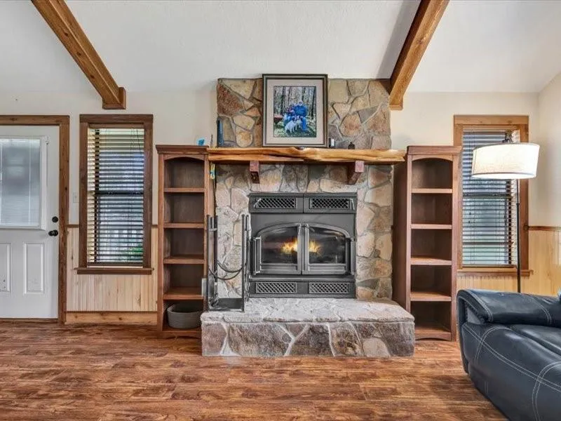 115 Lake Crest Drive Etoile, TX 75944
