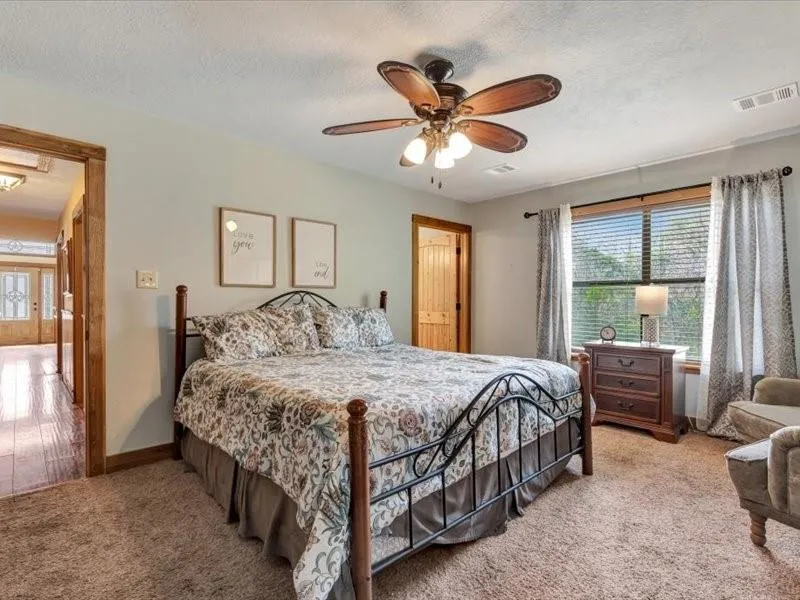 115 Lake Crest Drive Etoile, TX 75944