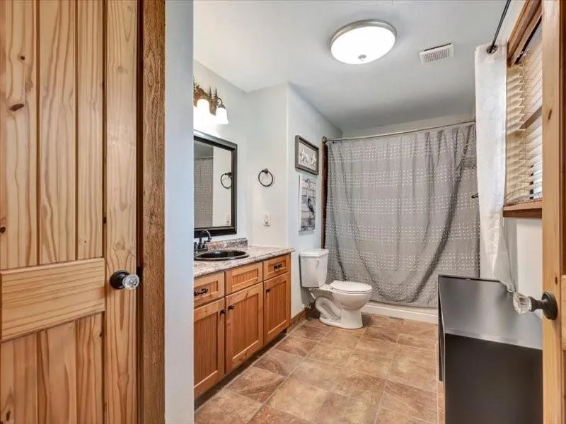 115 Lake Crest Drive Etoile, TX 75944