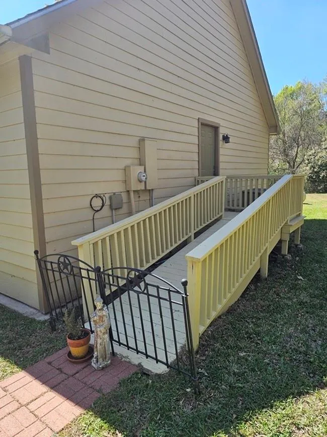 115 Lake Crest Drive Etoile, TX 75944