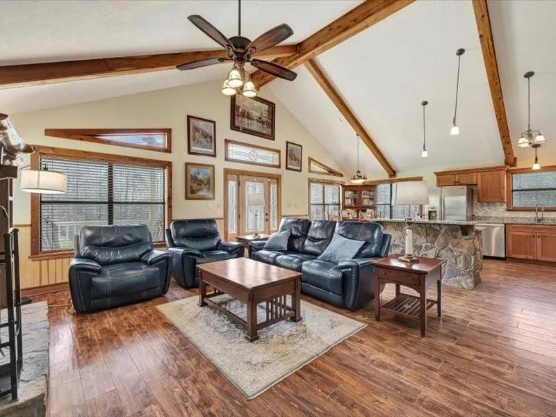115 Lake Crest Drive Etoile, TX 75944
