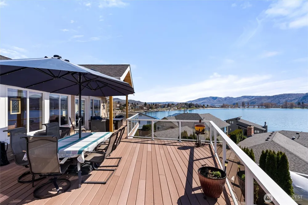 563 Topaz Place Manson, WA 98831