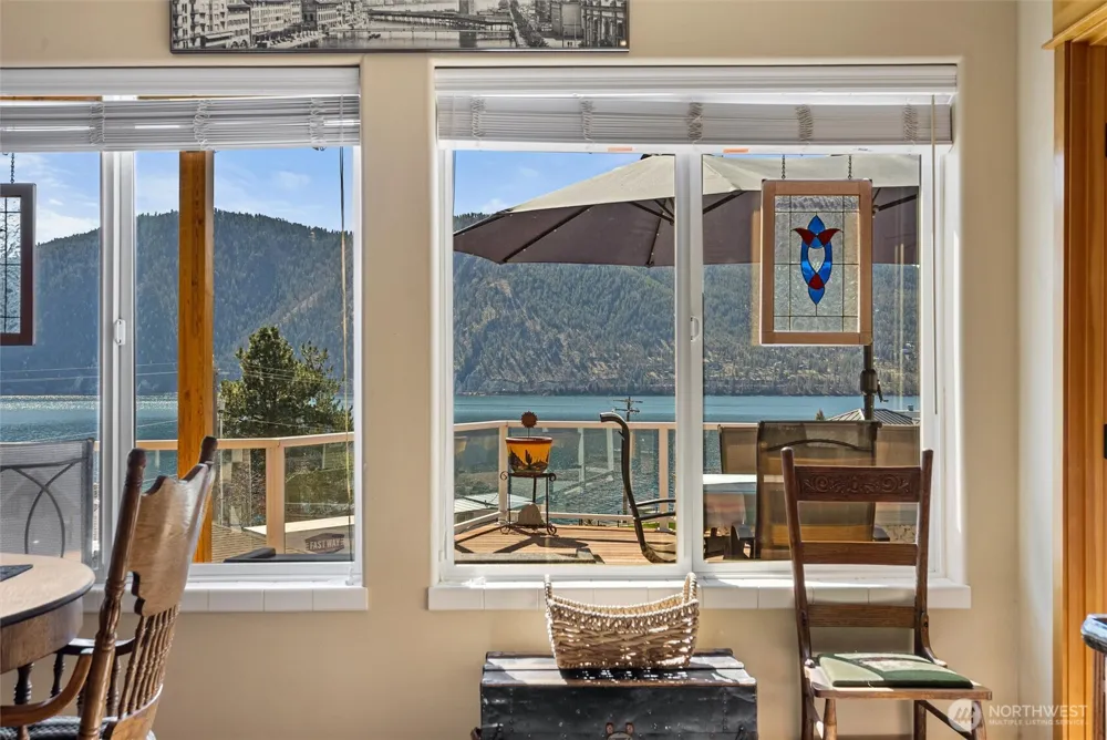 563 Topaz Place Manson, WA 98831