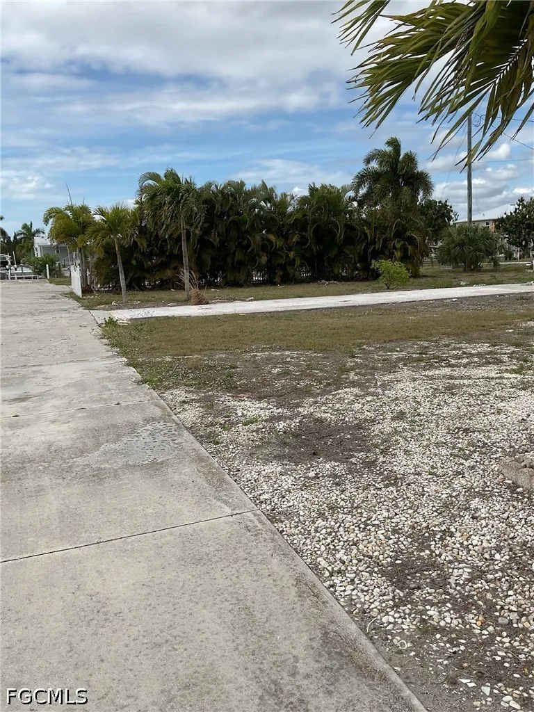 Flamingo Drive St James City, FL 33956