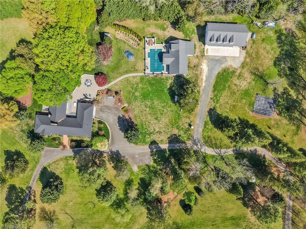 1822 Cherry Lane Haw River, NC 27258