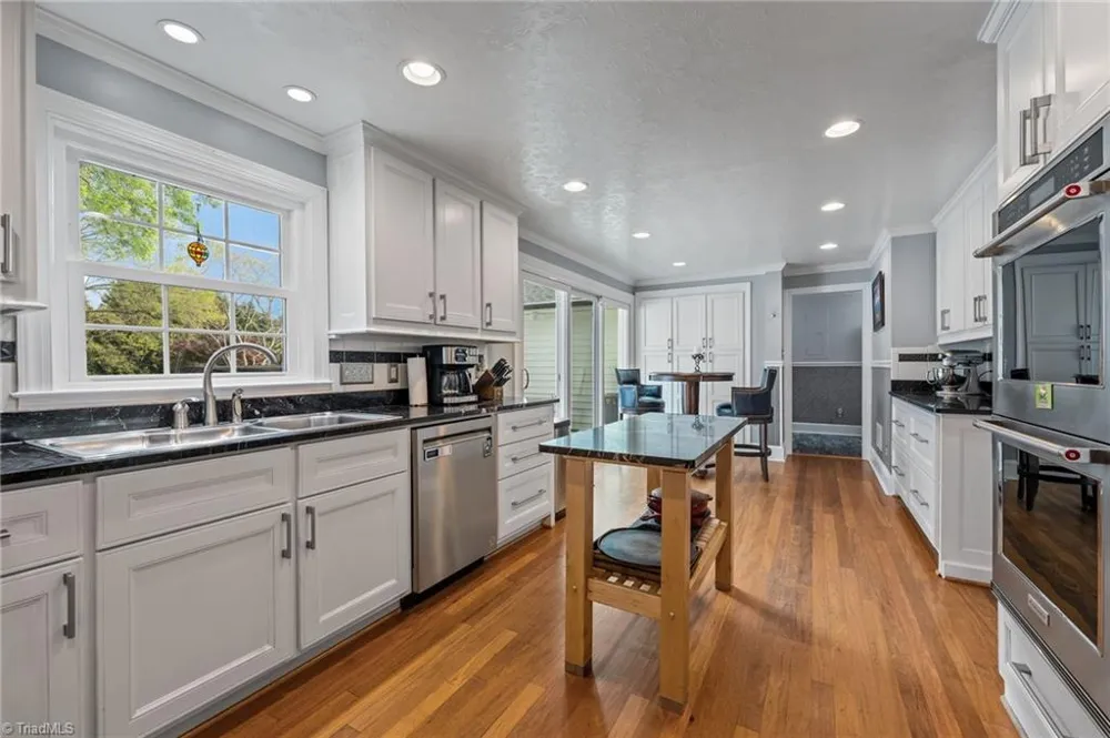 1822 Cherry Lane Haw River, NC 27258