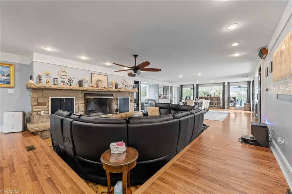 1822 Cherry Lane Haw River, NC 27258