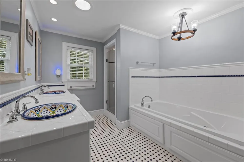 1822 Cherry Lane Haw River, NC 27258