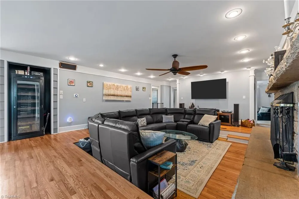 1822 Cherry Lane Haw River, NC 27258