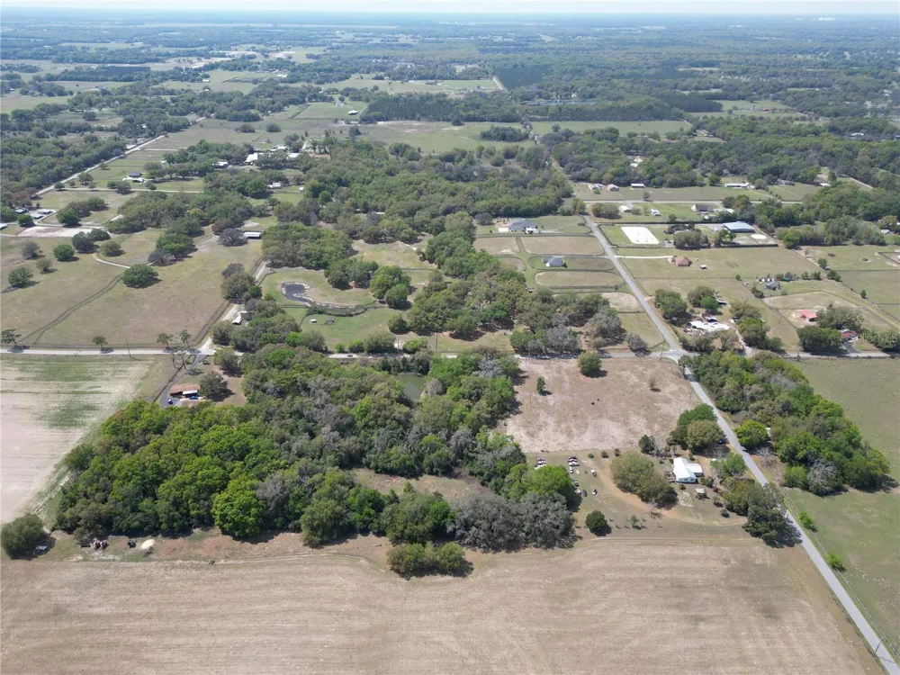 3095 COUNTY ROAD 202 Oxford, FL 34484