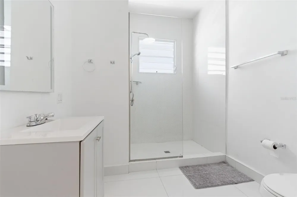 56 CALLE F KRUG CONDADO #5 San Juan, PR 00907